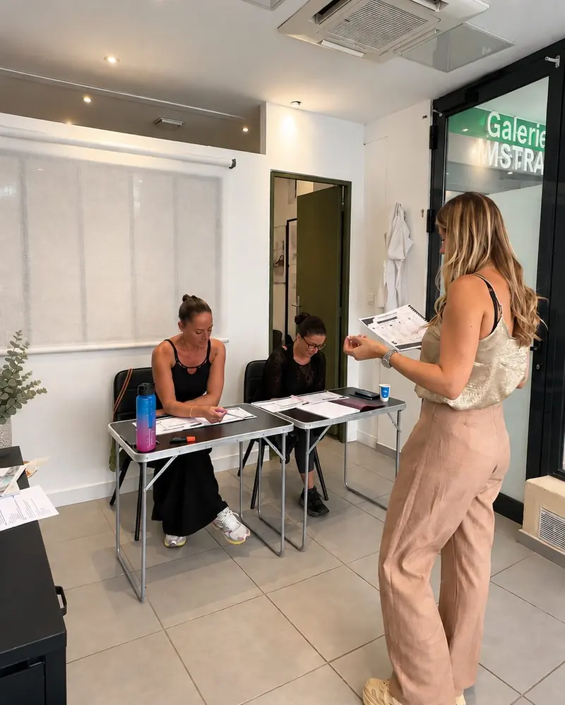 Laura D'Anna en formation avec ses élèves
